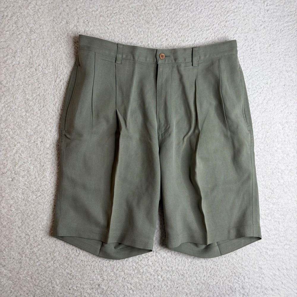 Tommy Bahama Mens 34 Silk  Shorts Olive Green Pleated loose fit beach
